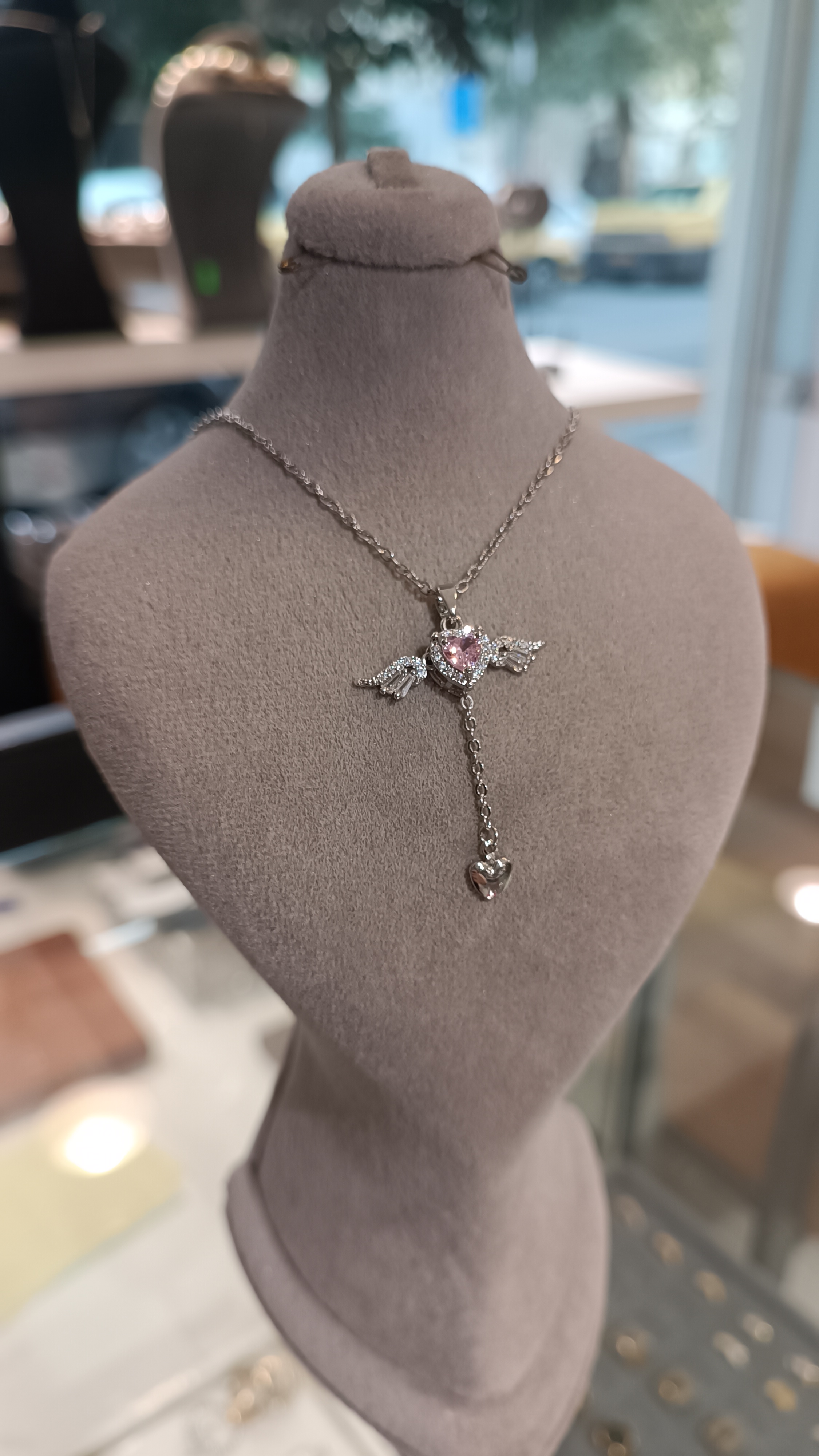 گردنبند دخترانه طرح بال و قلب (بال متحرک)